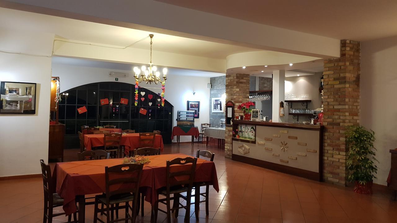 Casa Del Sole Acomodação com café da manhã Latisana Exterior foto