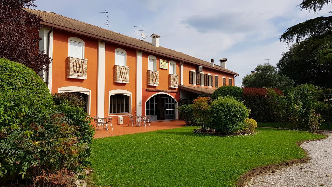 Casa Del Sole Acomodação com café da manhã Latisana Exterior foto